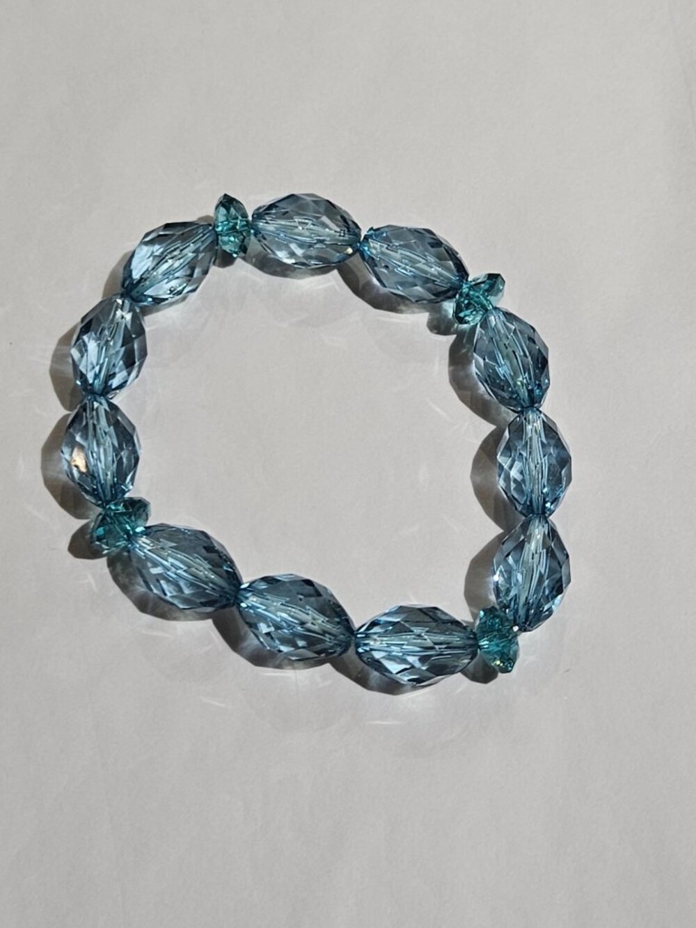 Blue Plastic Faceted Beaded Stretchy Bracelet 7.5 inches Unstretched